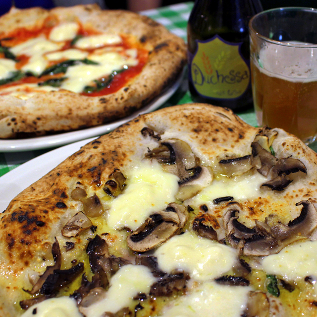 Pizza Pilgrims: ao estilo napolitano, com bela massa, saem de 5 a 9,50 libras (dependendo do sabor).