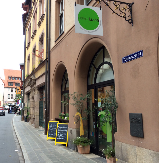 Uma das lojas mais deliciosas de Nuremberg: DeliKatEssen. Ali, só produtos especiais, vindos de pequenos produtores. De gin a chocolate.