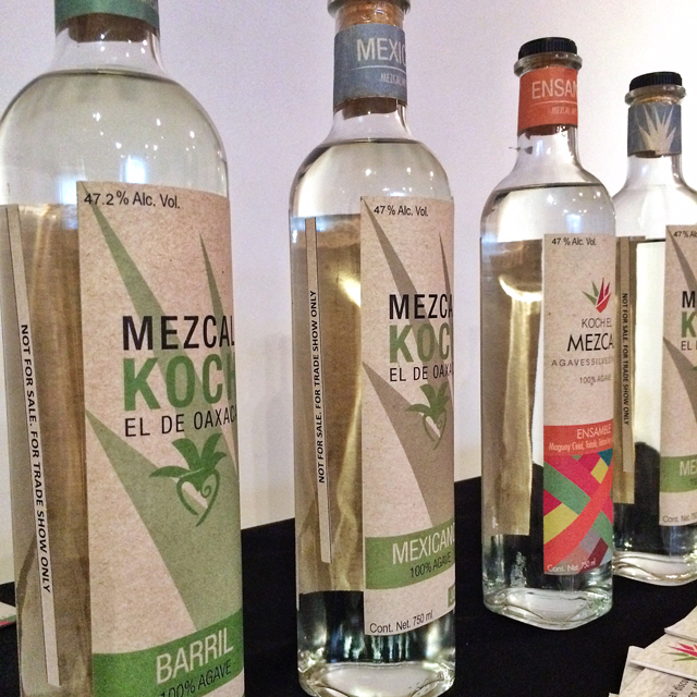 Mezcal da região de Oaxaca, agora vendido no Brasil