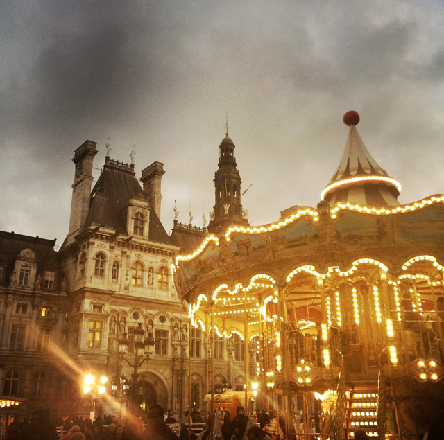 Hotel de Ville: foto de carrossel pode ser clichê, mas... dane-se