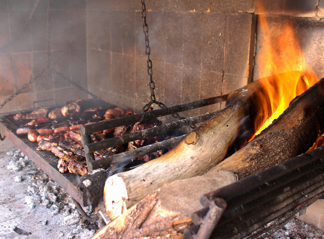 Parrilla para o almoço na Huentala Wines