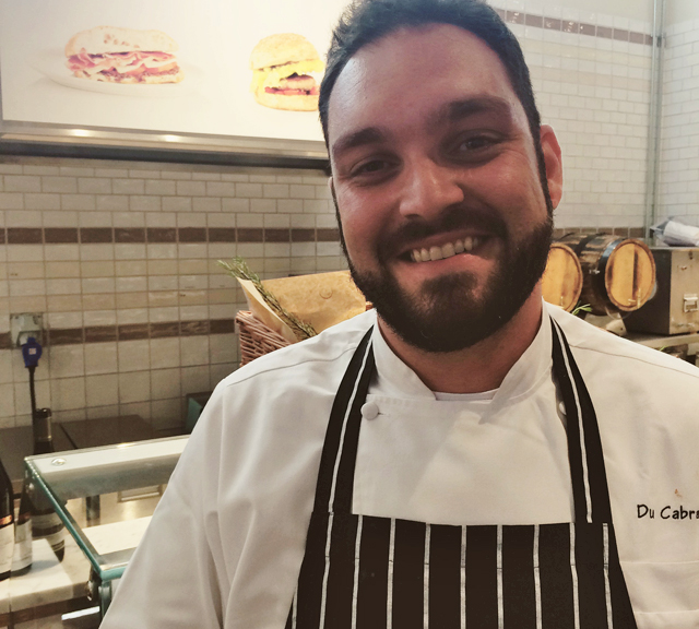 Du Cabral, o chef executivo dos cinco restaurantes do Eataly São Paulo 