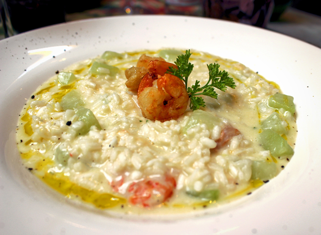 Risoto de camarão, limão e chuchu