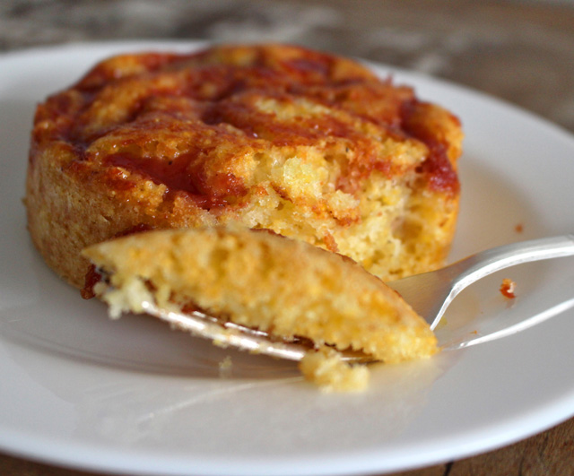 Como um bolo de fubá com goiabada acompanhado de cafezinho