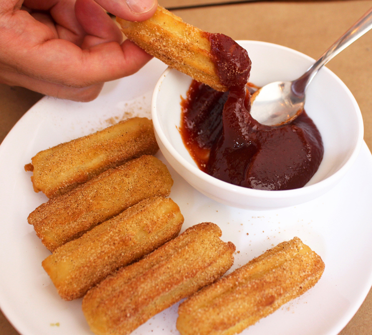 Abusou na cerveja? Peça o Churros com goiabada cascão morna (R$ 12) 