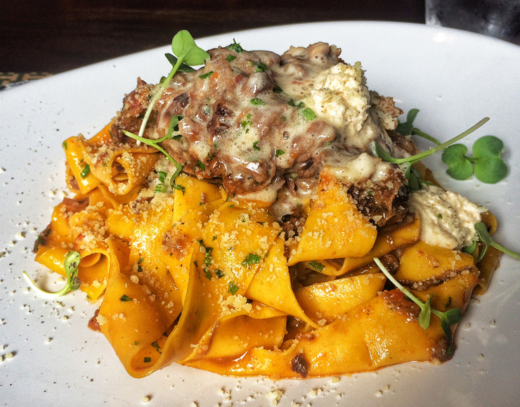 Tagliatelle com ragu de ossobuco e zabaione de tutano (R$ 55): sensacional