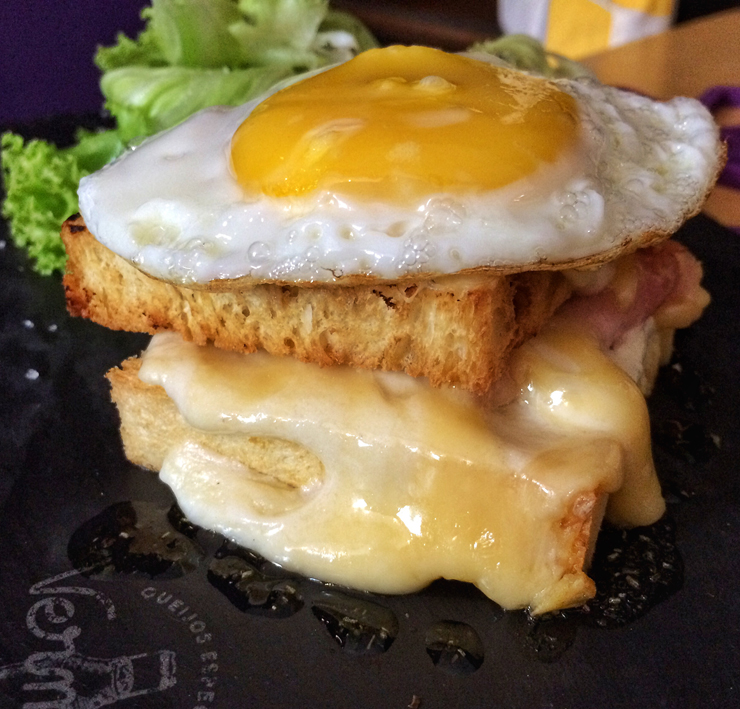 Croque Madame: opção de café da manhã no Sweet Café