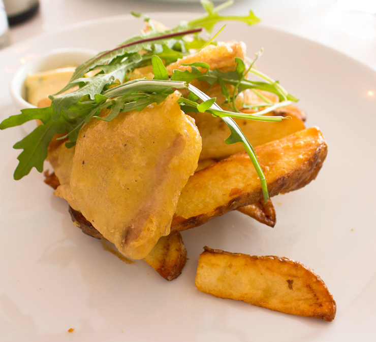 Fish and Chips: opção de prato principal do menu executivo do Esther Rooftop